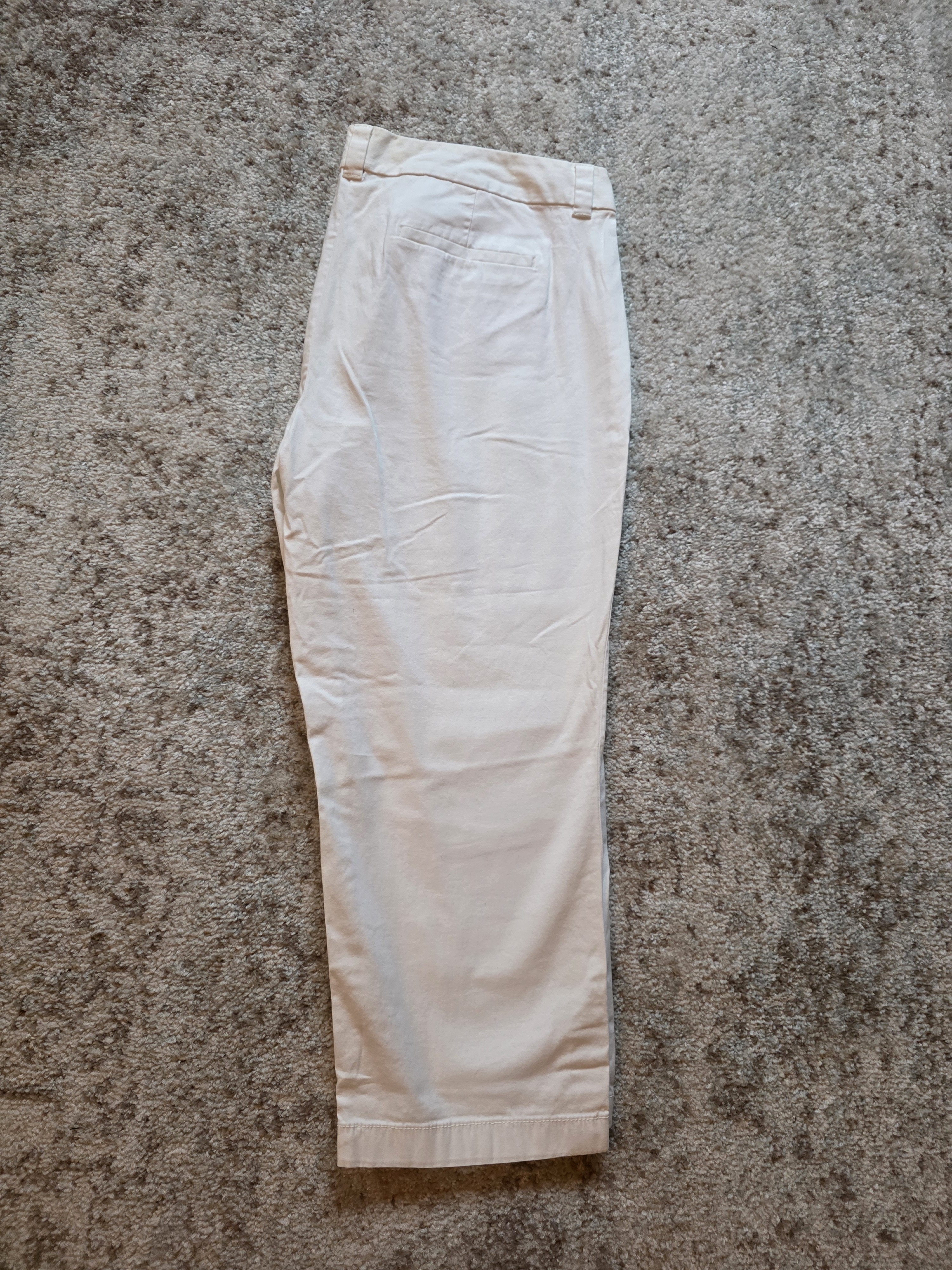 Ann Taylor Loft Original Crop Pants White Size 14 Capri Cropped Pants